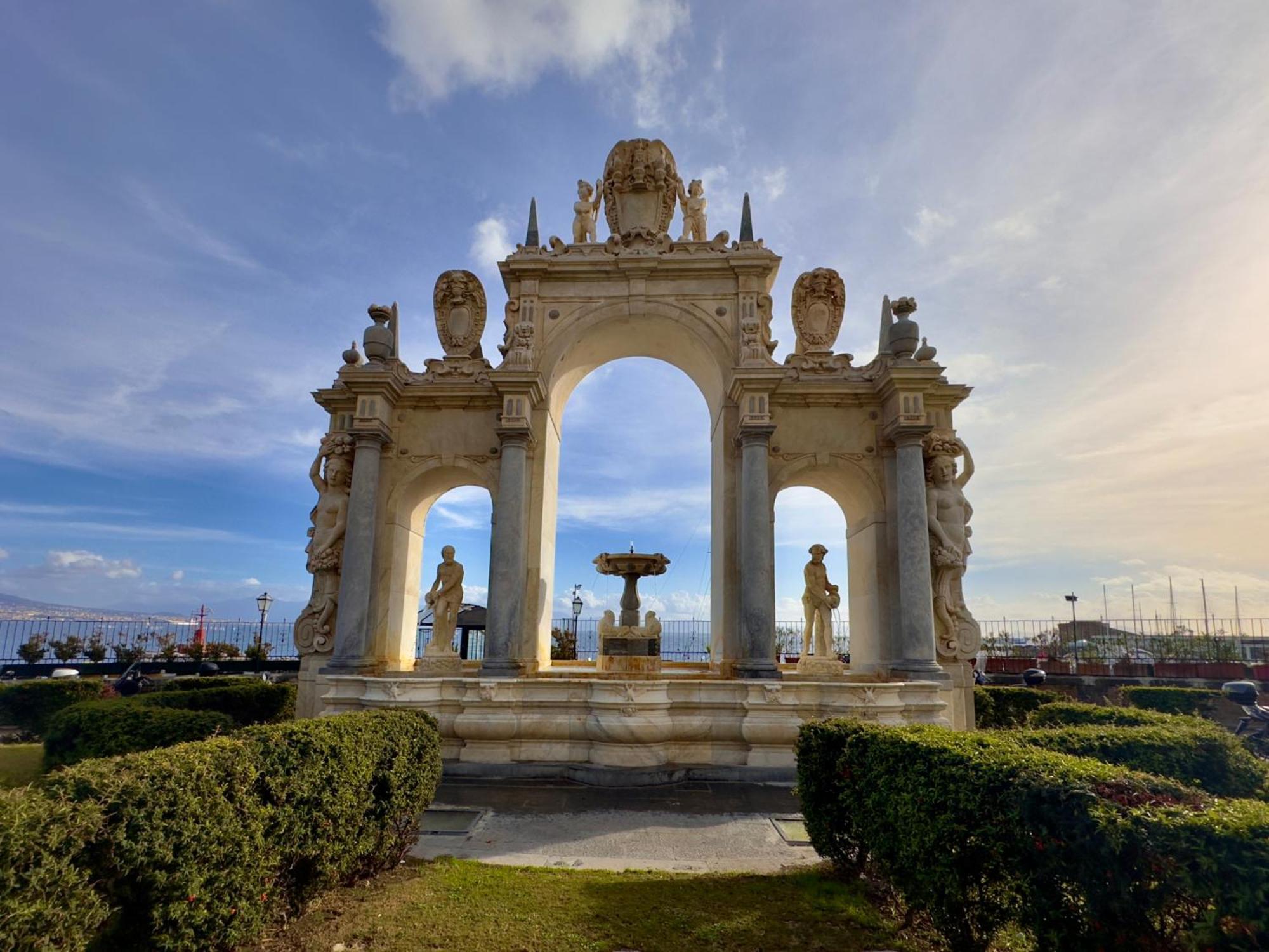 Palazzo Chiatamone Hotel Naples Luaran gambar