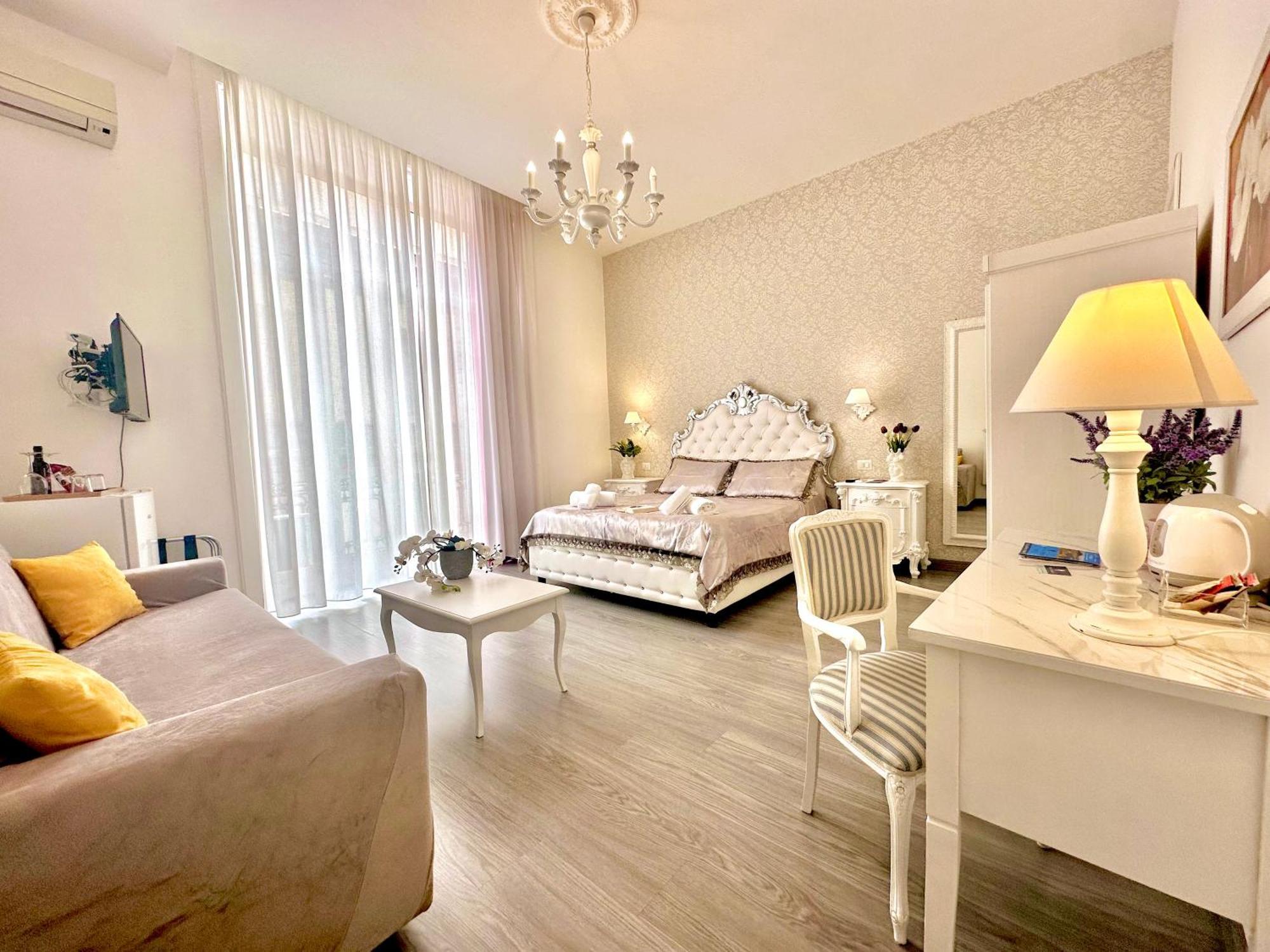 Palazzo Chiatamone Hotel Naples Luaran gambar