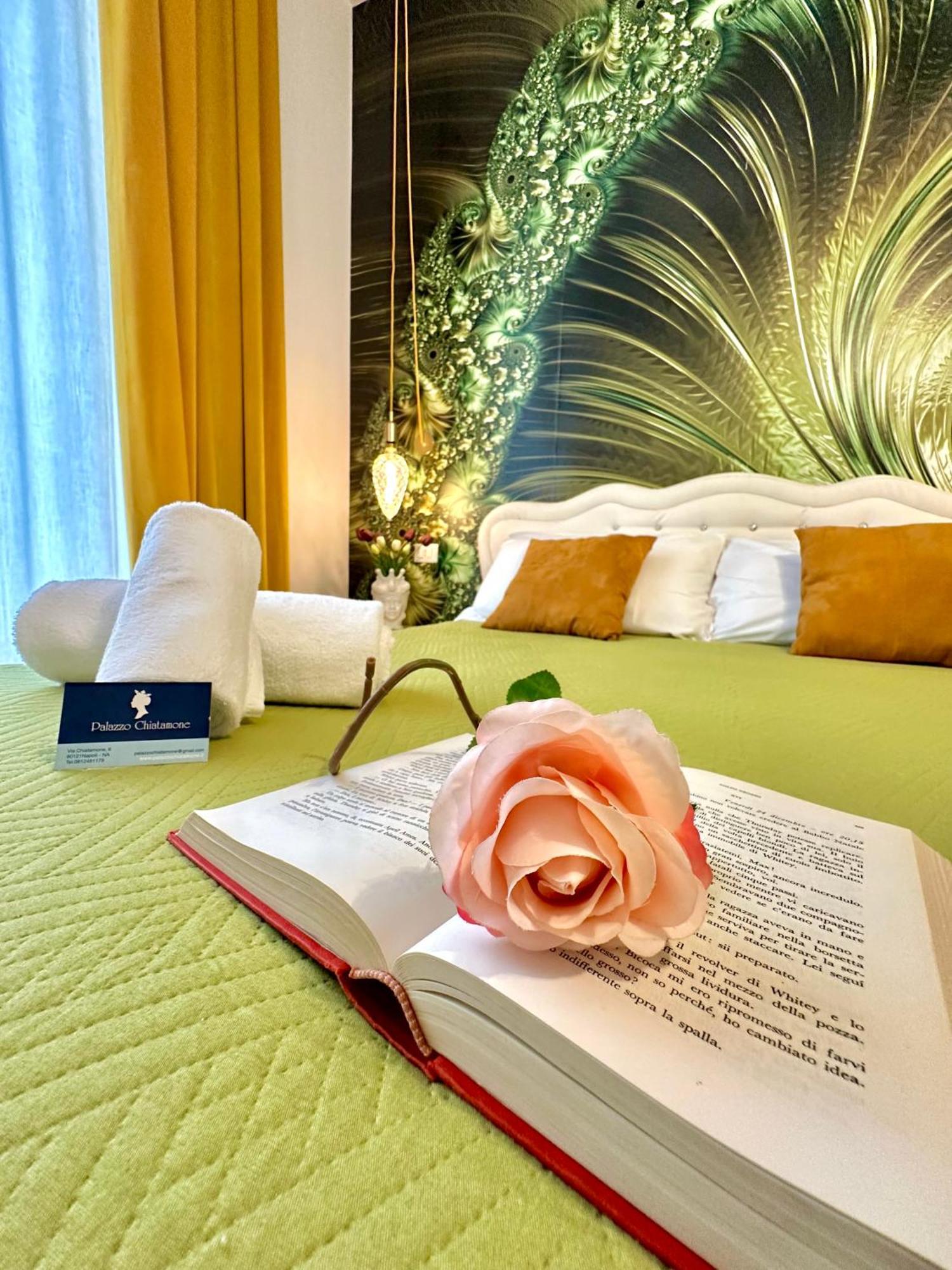 Palazzo Chiatamone Hotel Naples Luaran gambar