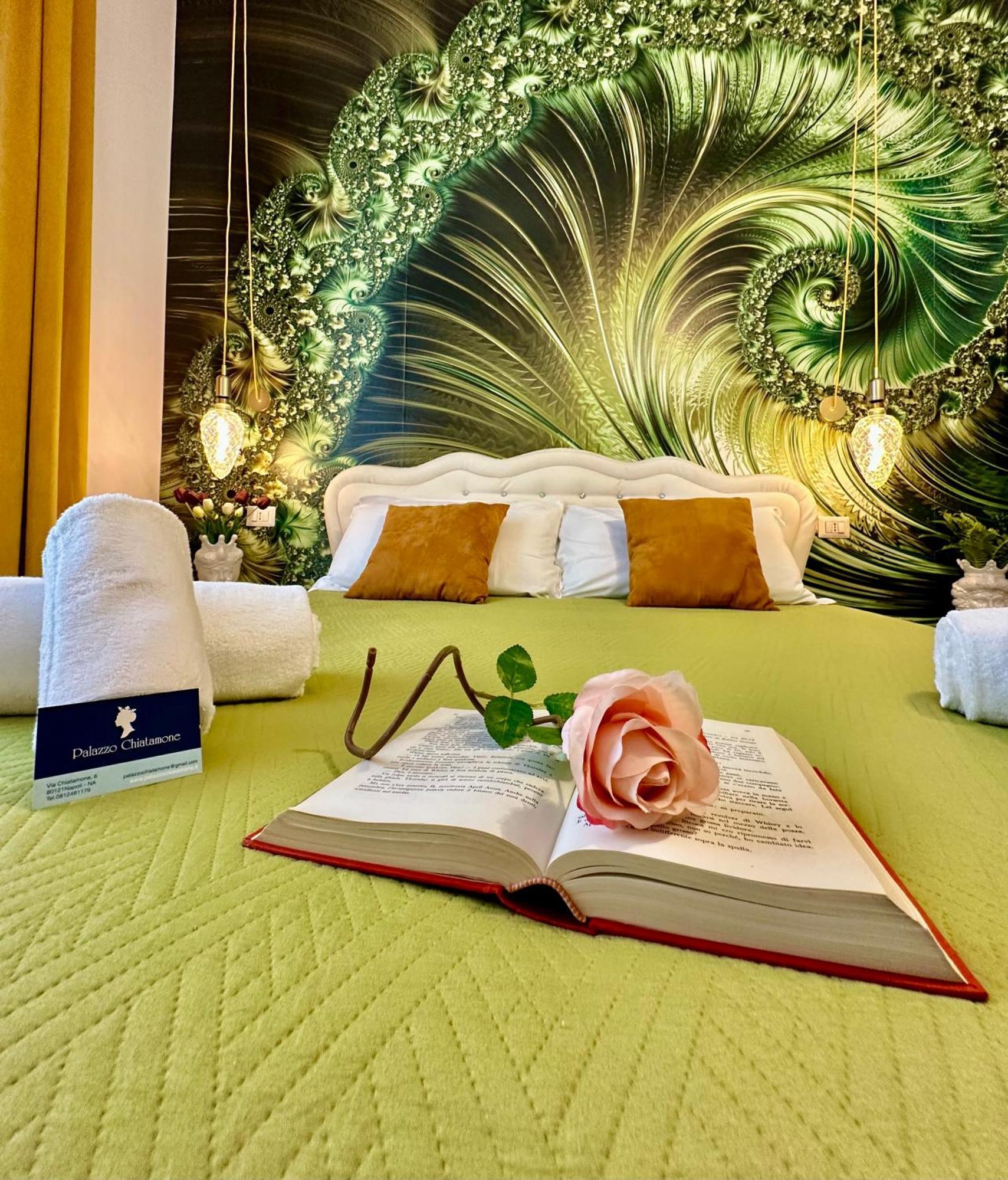 Palazzo Chiatamone Hotel Naples Luaran gambar