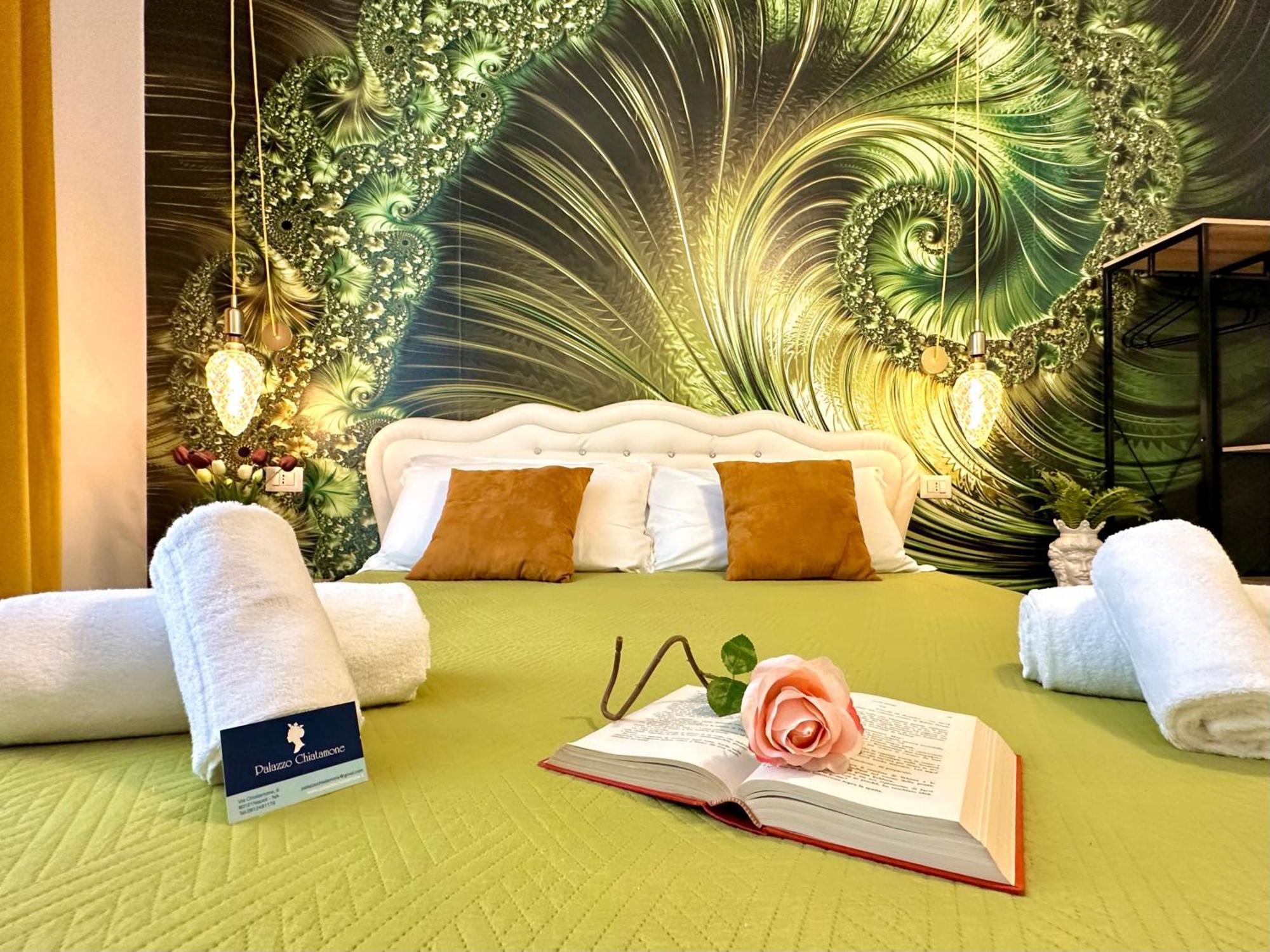 Palazzo Chiatamone Hotel Naples Luaran gambar